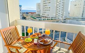 Luxury 2 Min Beach With Balcony, Ocean View, Wifi, Ac, Smarttv