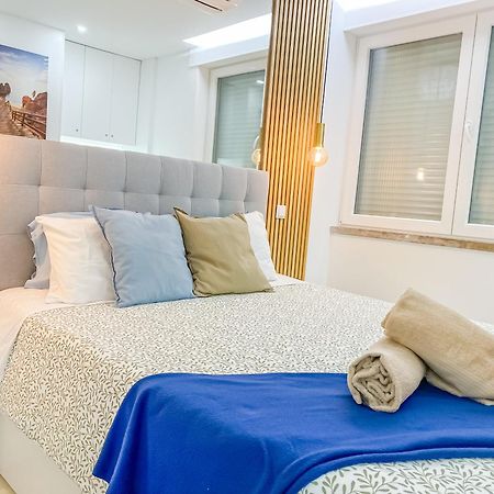 Luxury 2 Min Beach With Balcony, Ocean View, Wifi, Ac, Smarttv Portimao Exterior photo