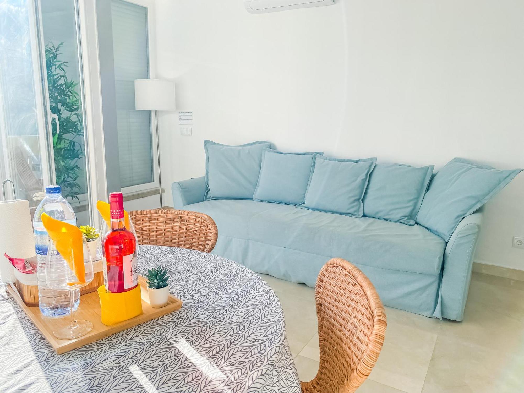 Luxury 2 Min Beach With Balcony, Ocean View, Wifi, Ac, Smarttv Portimao Exterior photo