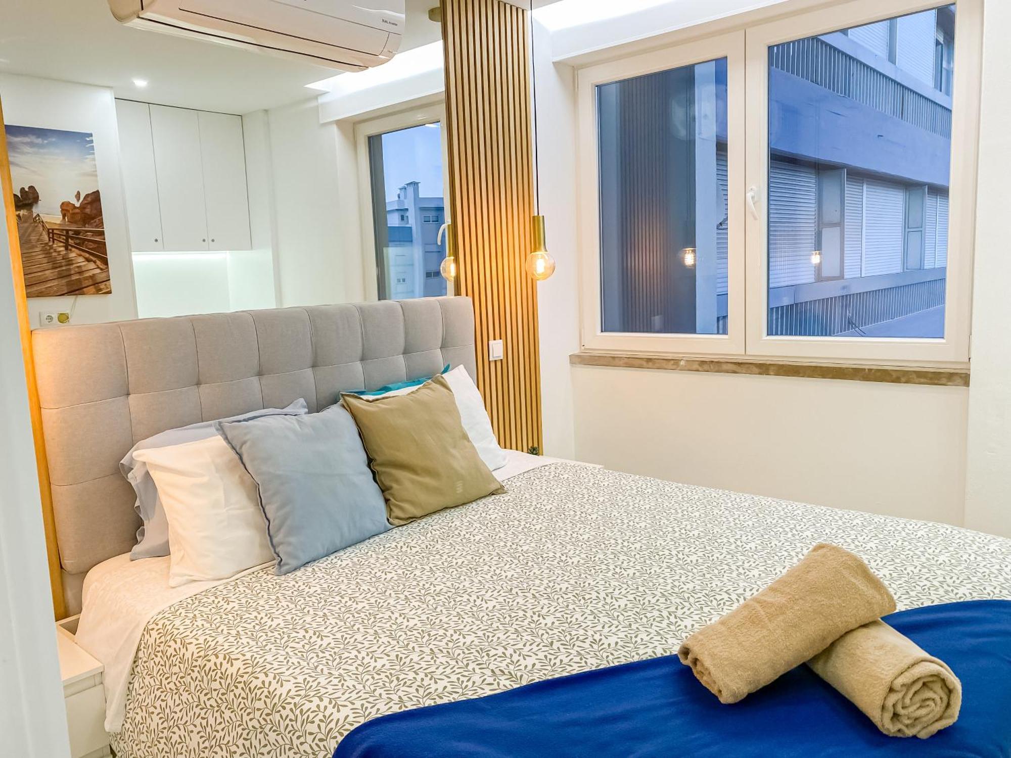 Luxury 2 Min Beach With Balcony, Ocean View, Wifi, Ac, Smarttv Portimao Exterior photo