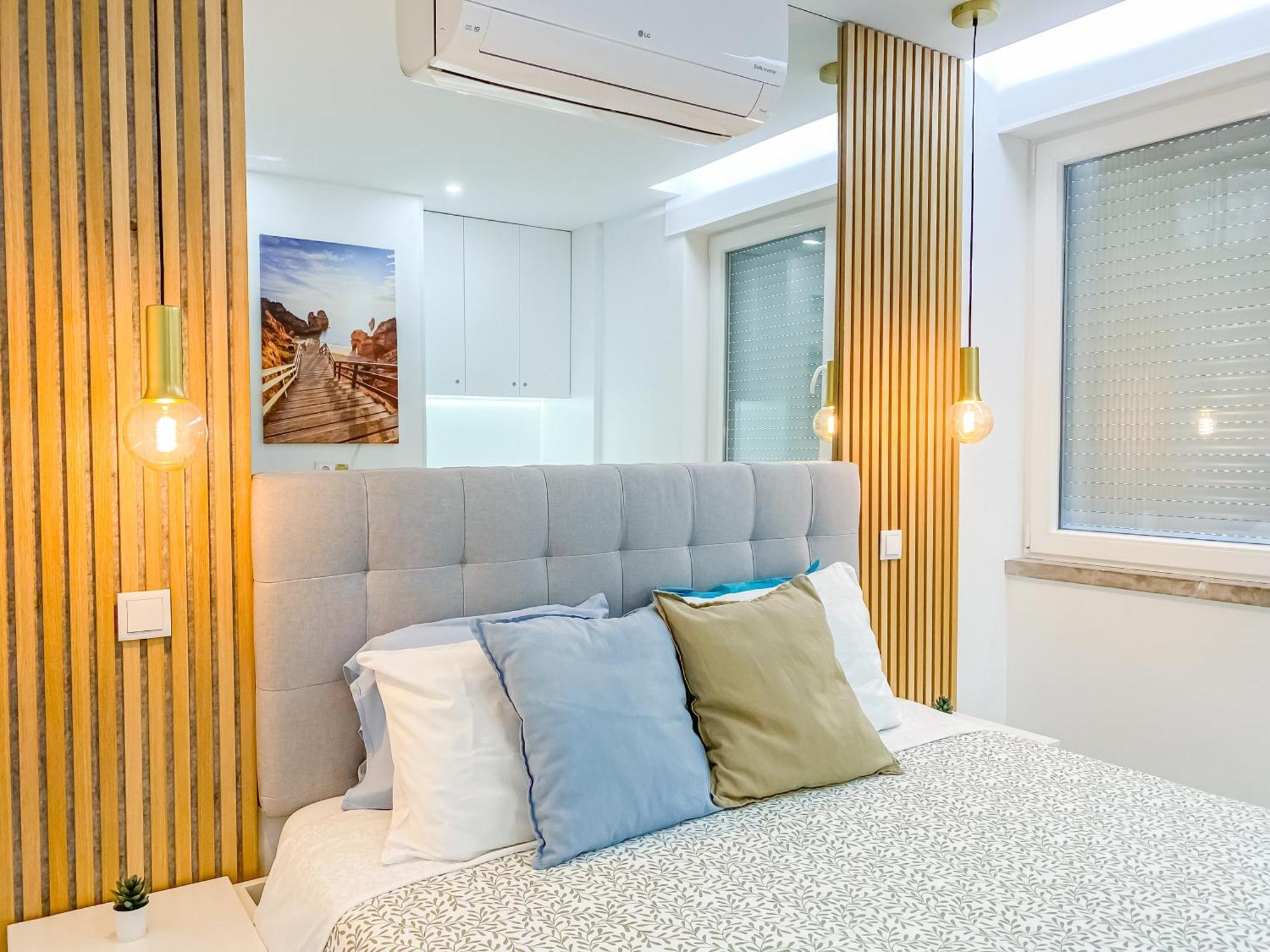 Luxury 2 Min Beach With Balcony, Ocean View, Wifi, Ac, Smarttv Portimao Exterior photo